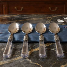 Table serving spoon set