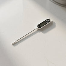 Digital Food Thermometer with LCD Display (1 Pc)