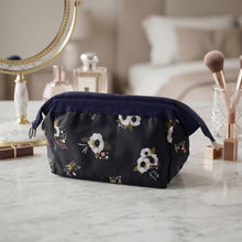 Stylish Multipurpose Cosmetic Storage Pouch Bag (1  Pc, 18x12 Cm)